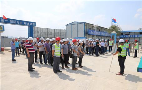 竹爾屯棚戶區(qū)改造工程開展施工安全生產觀摩會