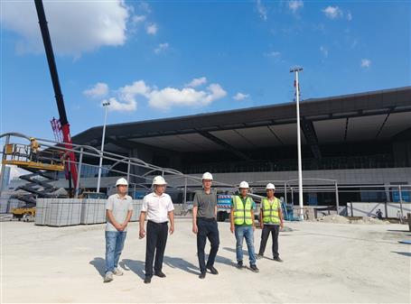 何勇到冶建桂華分公司項目開展國慶節(jié)、中秋節(jié)前檢查